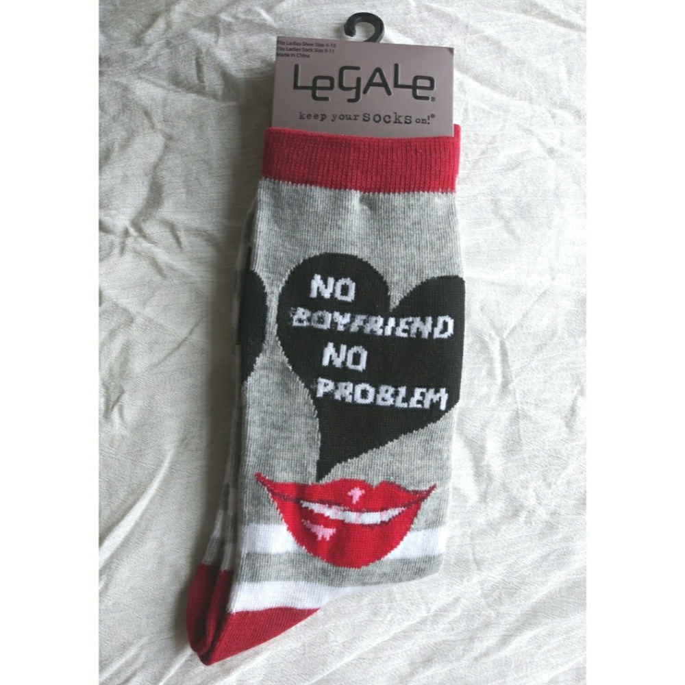 "No Boyfriend" Socks NWT red/gray/white
